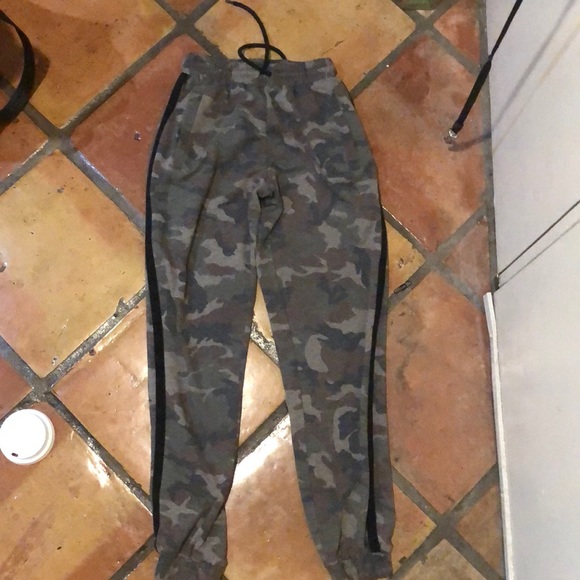 army joggers - Picture 1 of 2